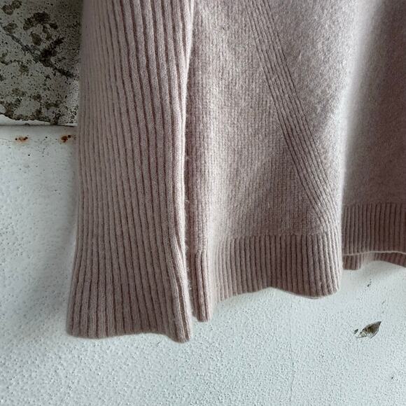 Cynthia Rowley Cashmere Sweater 100% 2-Ply Blush Pink V Neck Womens M Minimalist - Picture 2 of 5